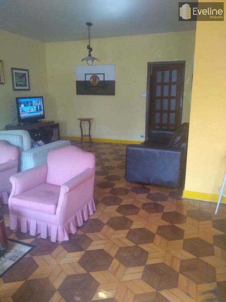 Casa, 3 quartos, 240 m² - Foto 2
