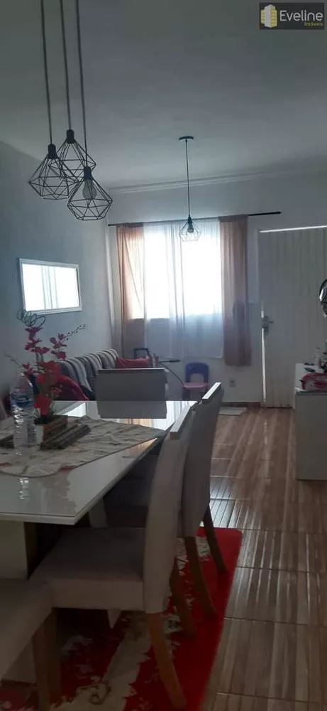 Casa de Condomínio à venda com 2 quartos, 50m² - Foto 1