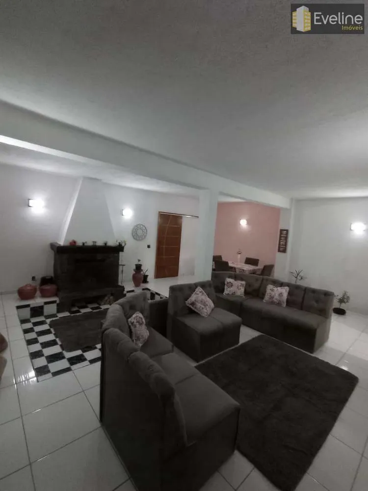 Chácara, 2 quartos, 1300 m² - Foto 1