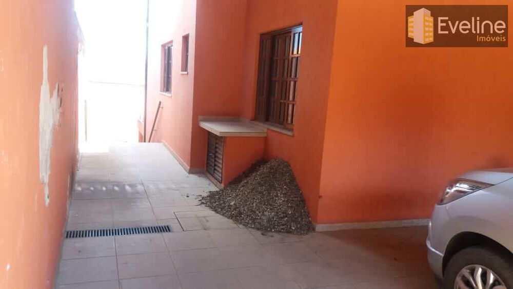 Sobrado, 3 quartos, 259 m² - Foto 2