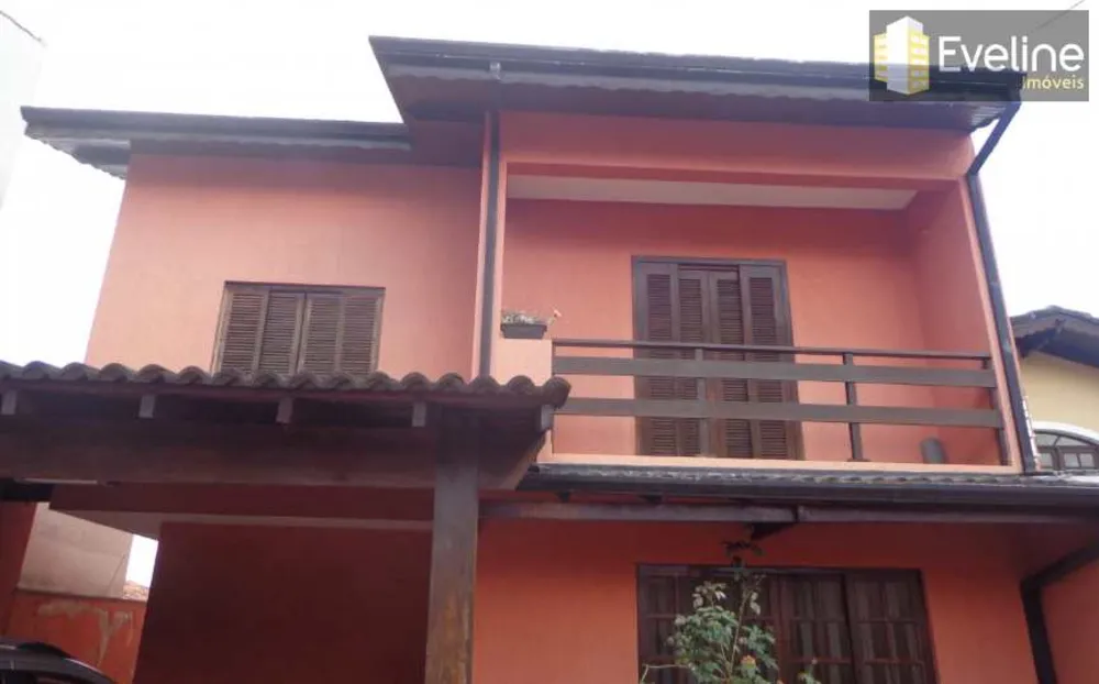 Sobrado, 3 quartos, 259 m² - Foto 1
