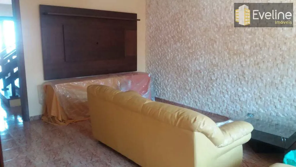 Sobrado, 3 quartos, 259 m² - Foto 2