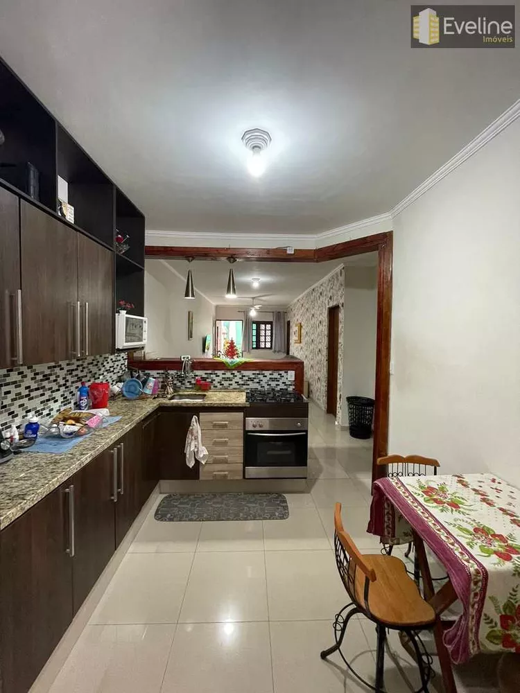 Casa de Condomínio à venda com 3 quartos, 80m² - Foto 4