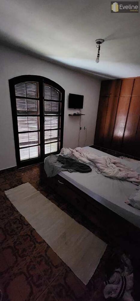 Chácara à venda com 6 quartos, 2400m² - Foto 3
