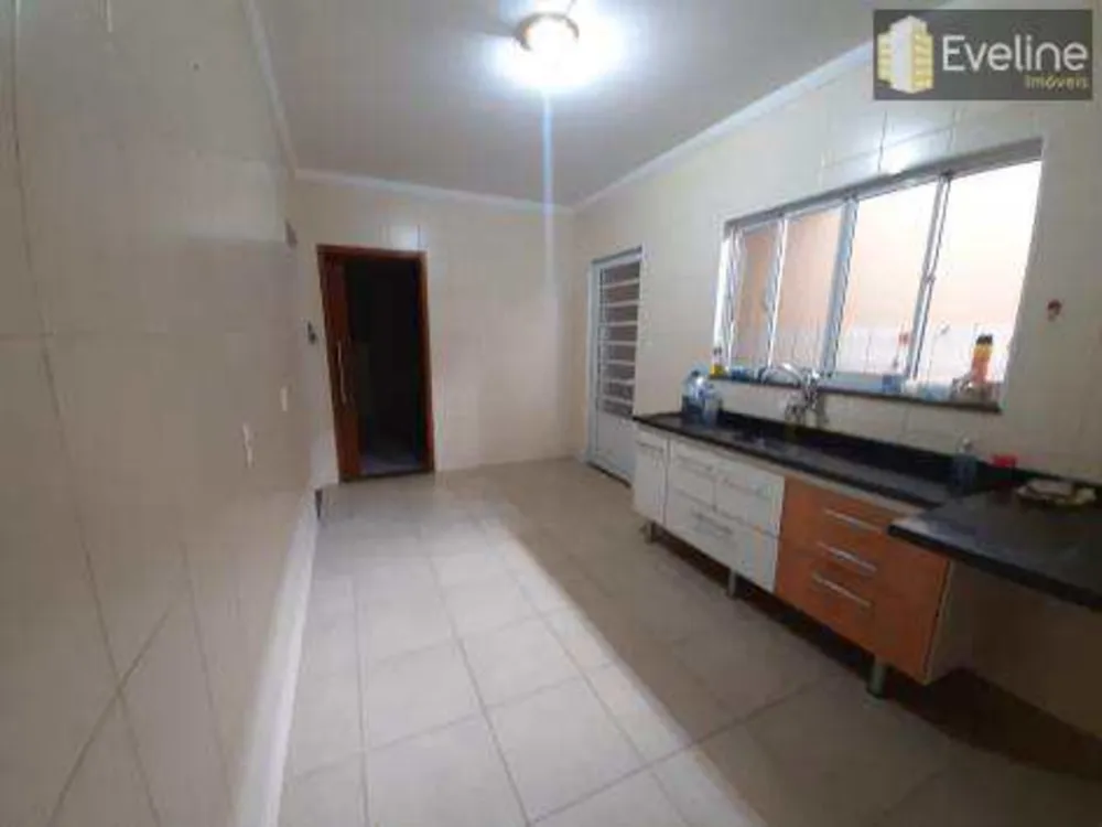 Casa, 3 quartos, 161 m² - Foto 4