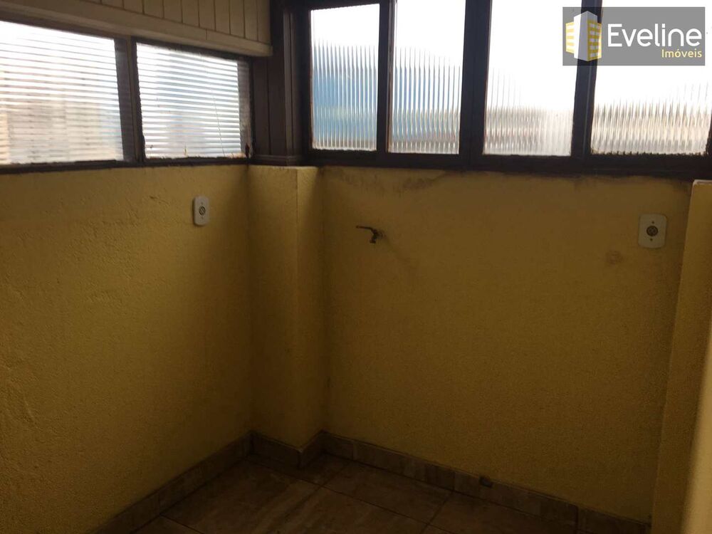 Casa à venda com 4 quartos, 158m² - Foto 16