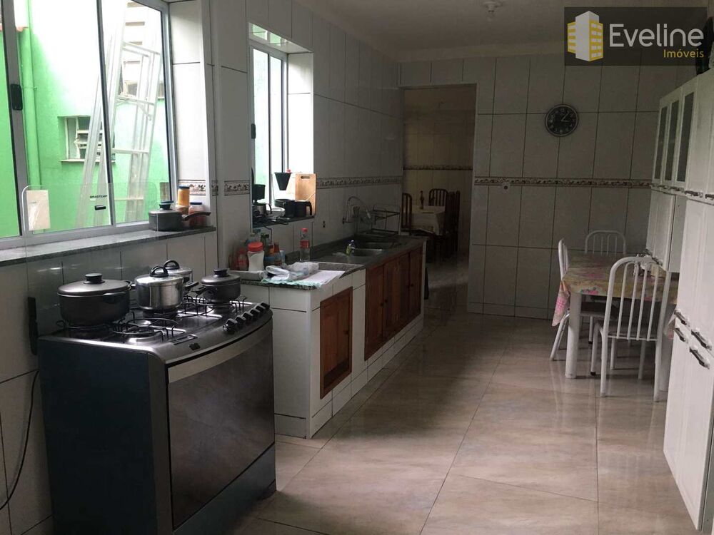 Casa à venda com 4 quartos, 158m² - Foto 7