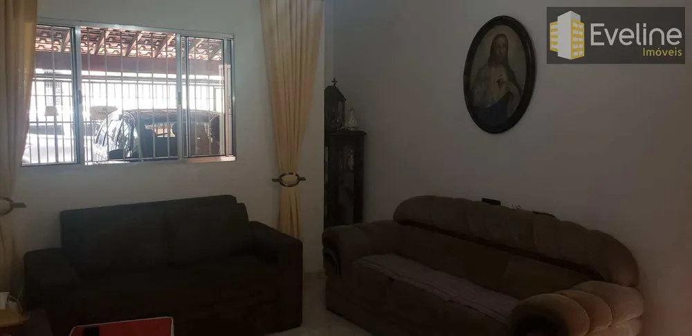 Casa, 4 quartos, 136 m² - Foto 1