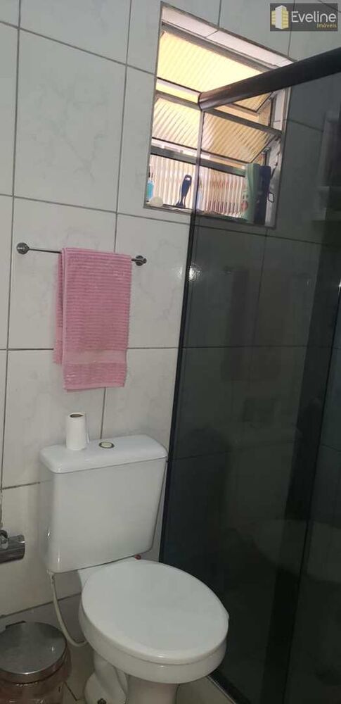 Casa, 4 quartos, 136 m² - Foto 1