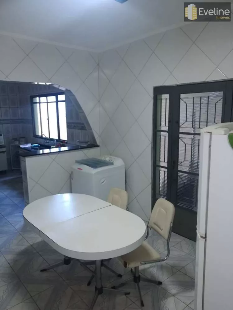 Casa à venda com 2 quartos, 146m² - Foto 5