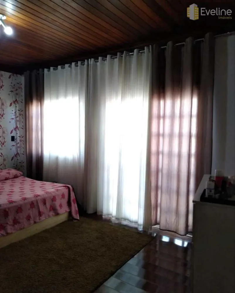 Casa, 4 quartos, 243 m² - Foto 8