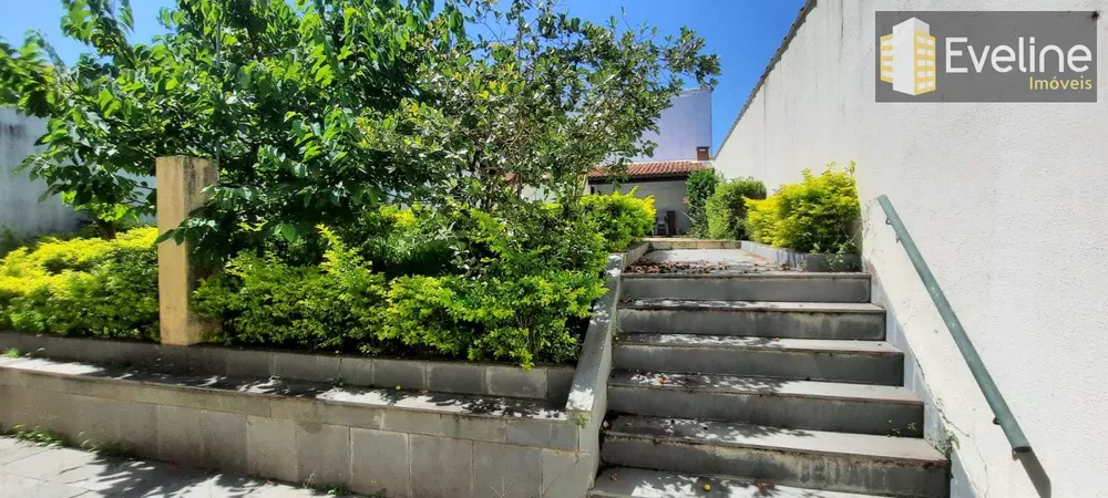 Casa, 4 quartos, 220 m² - Foto 2