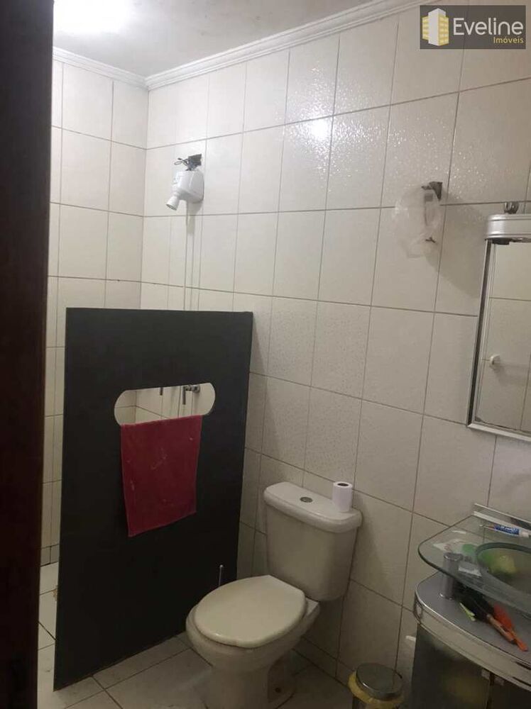 Chácara à venda com 4 quartos, 200m² - Foto 1