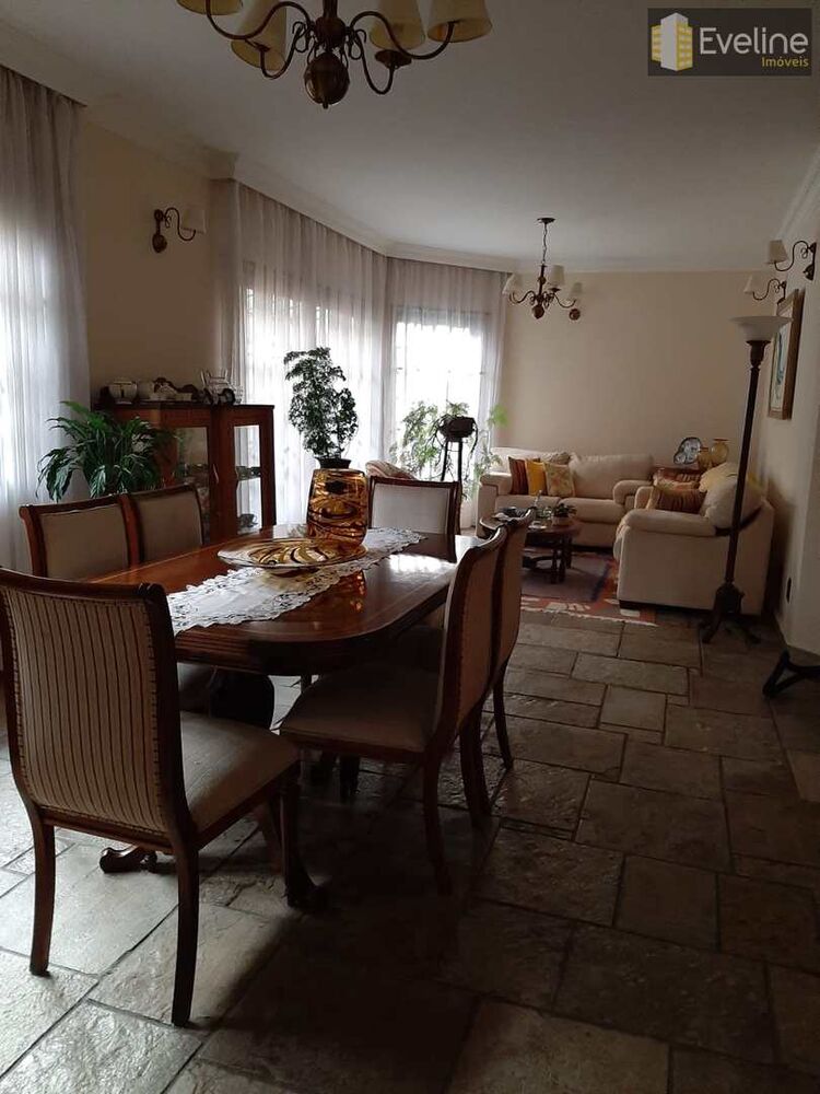 Casa, 3 quartos, 255 m² - Foto 3