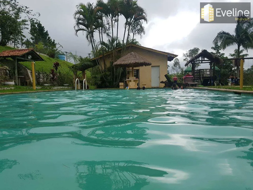 Chácara, 3 quartos, 600 m² - Foto 1