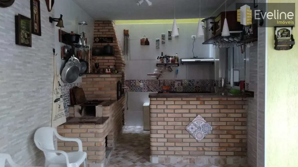 Casa, 3 quartos, 180 m² - Foto 1