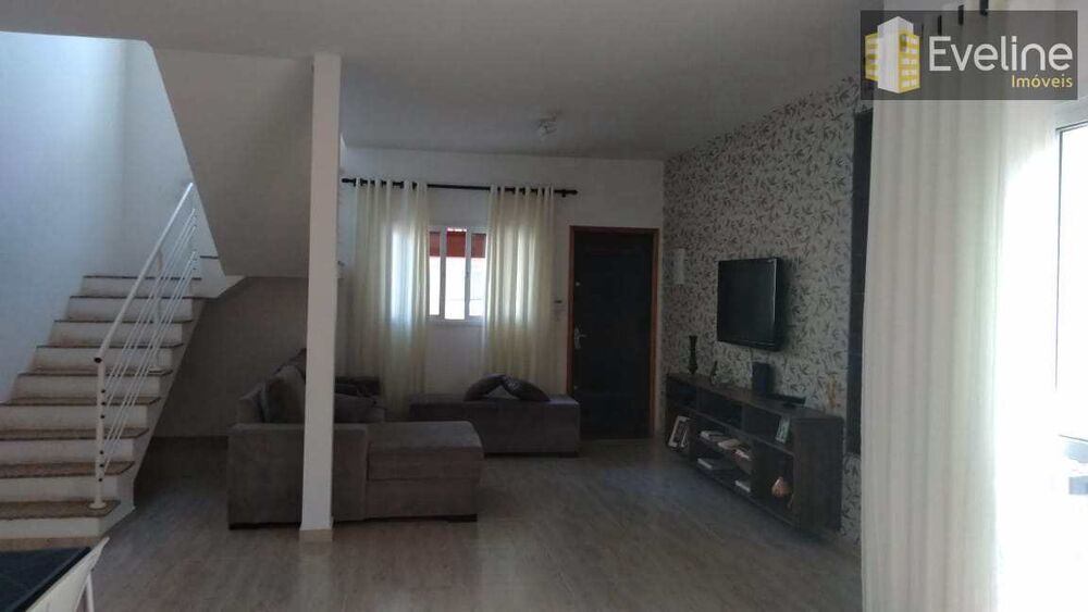Casa, 3 quartos, 180 m² - Foto 2