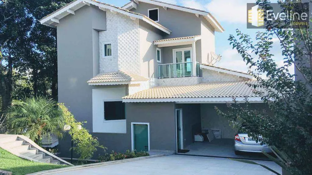 Casa de Condomínio à venda com 4 quartos, 400m² - Foto 1