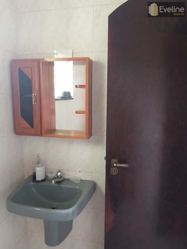 Casa, 3 quartos, 220 m² - Foto 2