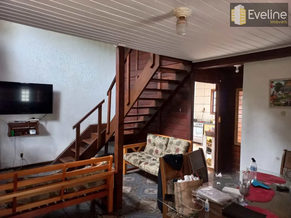 Casa, 3 quartos, 250 m² - Foto 2