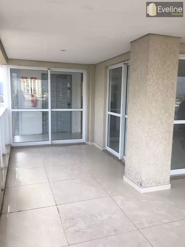 Apartamento à venda com 4 quartos, 220m² - Foto 3