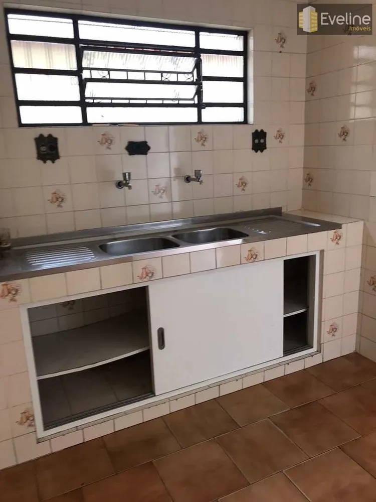 Casa, 4 quartos, 210 m² - Foto 4