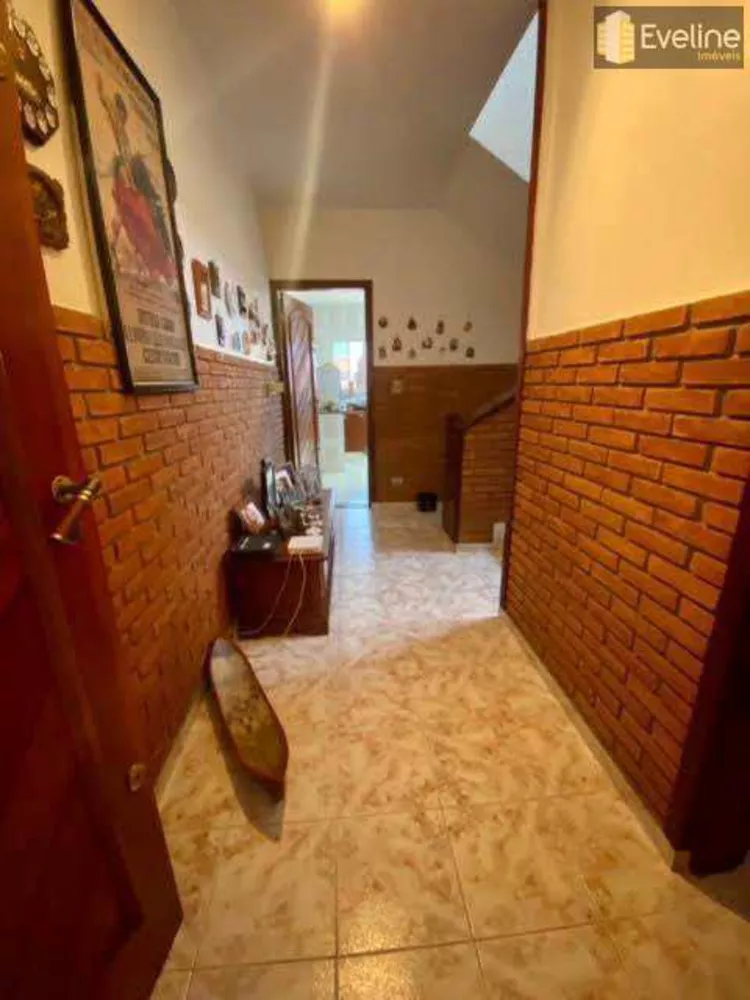 Casa à venda com 3 quartos, 600m² - Foto 10