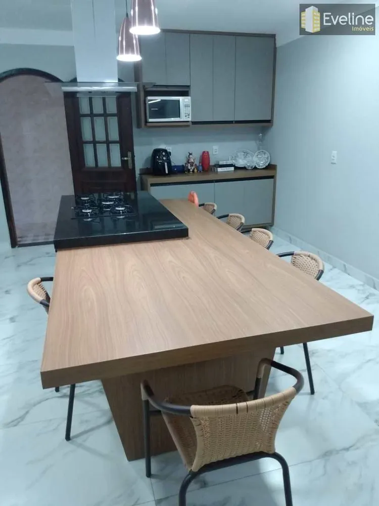Casa, 4 quartos, 273 m² - Foto 3