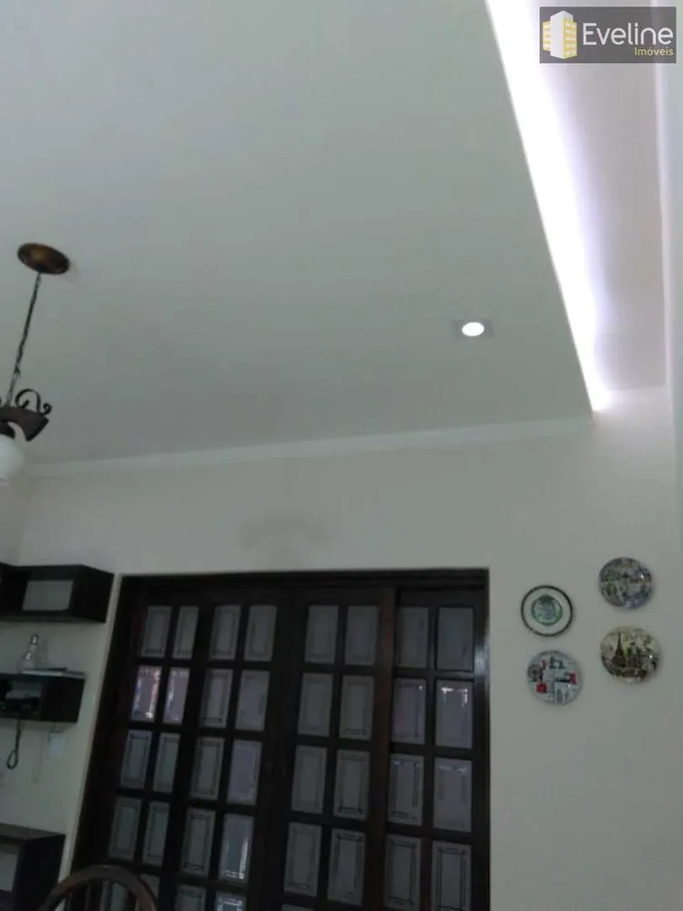 Casa, 4 quartos, 250 m² - Foto 11