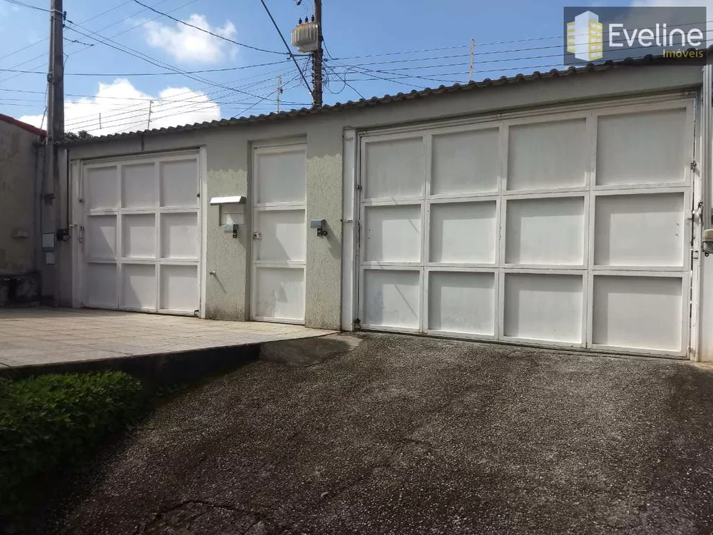 Sobrado à venda com 2 quartos, 300m² - Foto 2