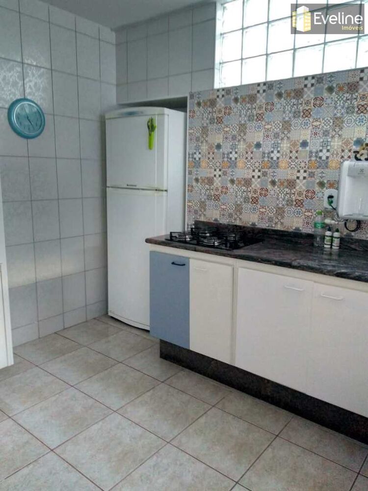 Casa, 3 quartos, 257 m² - Foto 2