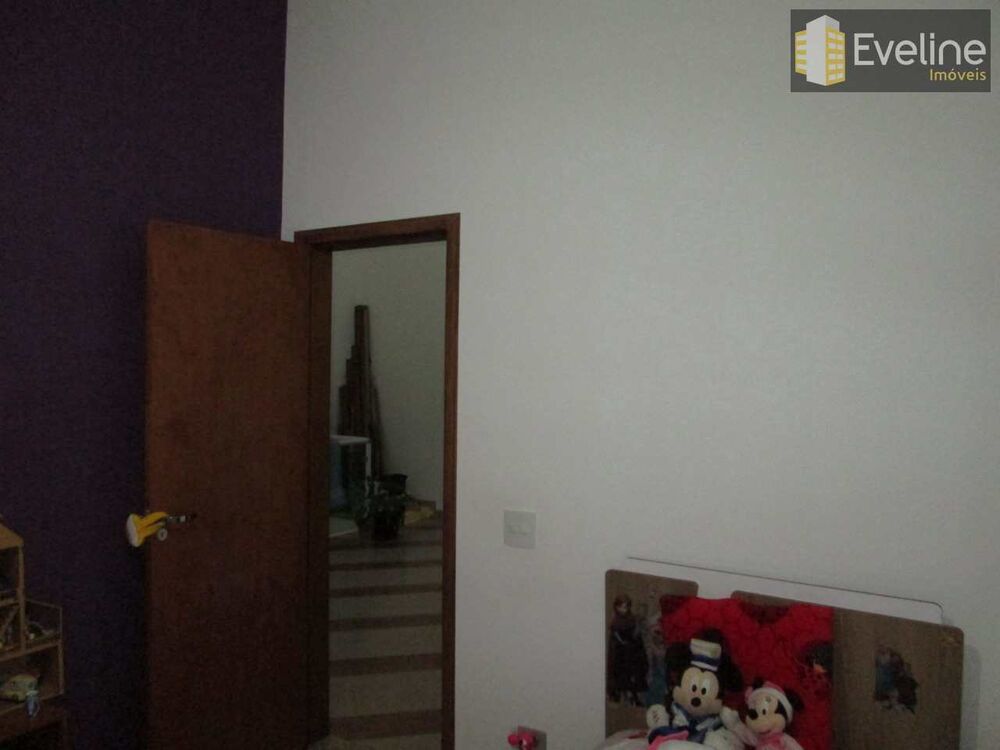 Sobrado, 3 quartos, 250 m² - Foto 4