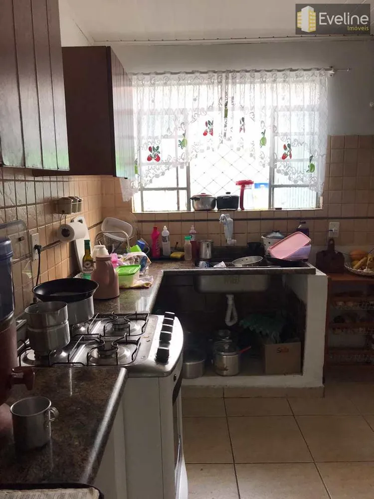 Casa, 3 quartos, 225 m² - Foto 1
