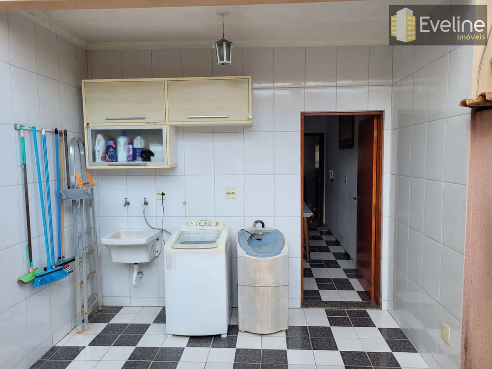 Casa, 3 quartos, 191 m² - Foto 3