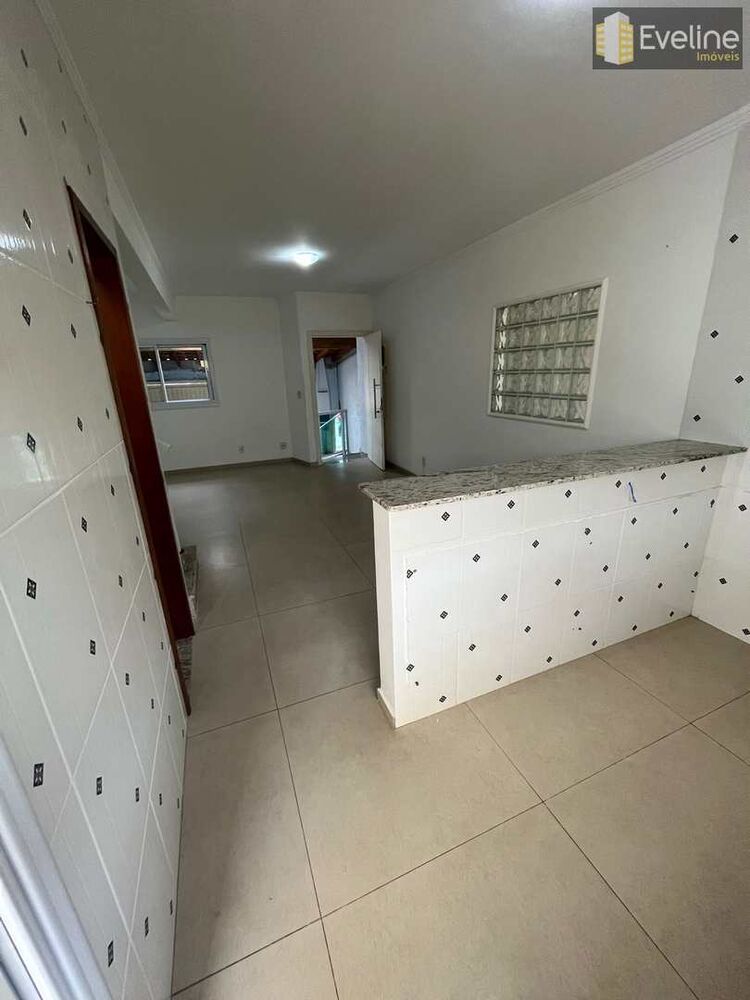 Casa, 3 quartos, 114 m² - Foto 2