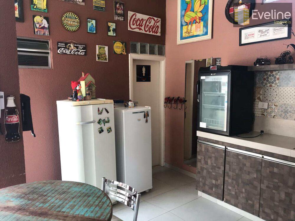 Casa, 3 quartos, 271 m² - Foto 1