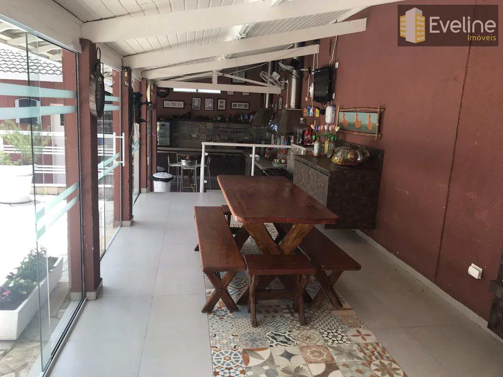 Casa, 3 quartos, 271 m² - Foto 9