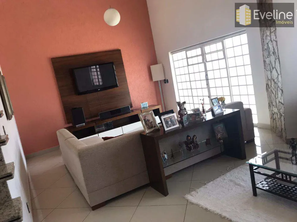 Casa, 3 quartos, 271 m² - Foto 6