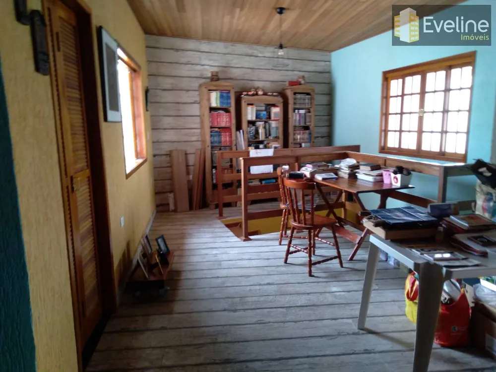 Casa, 3 quartos, 238 m² - Foto 2