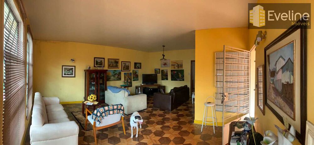Casa, 3 quartos, 220 m² - Foto 1
