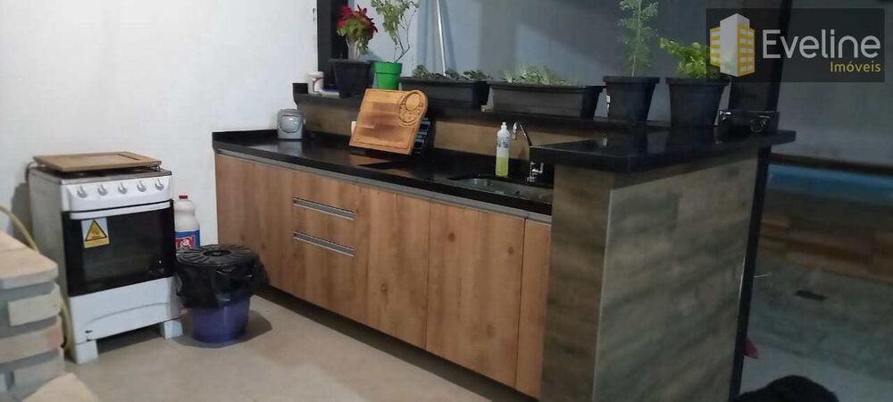 Casa, 2 quartos, 250 m² - Foto 1