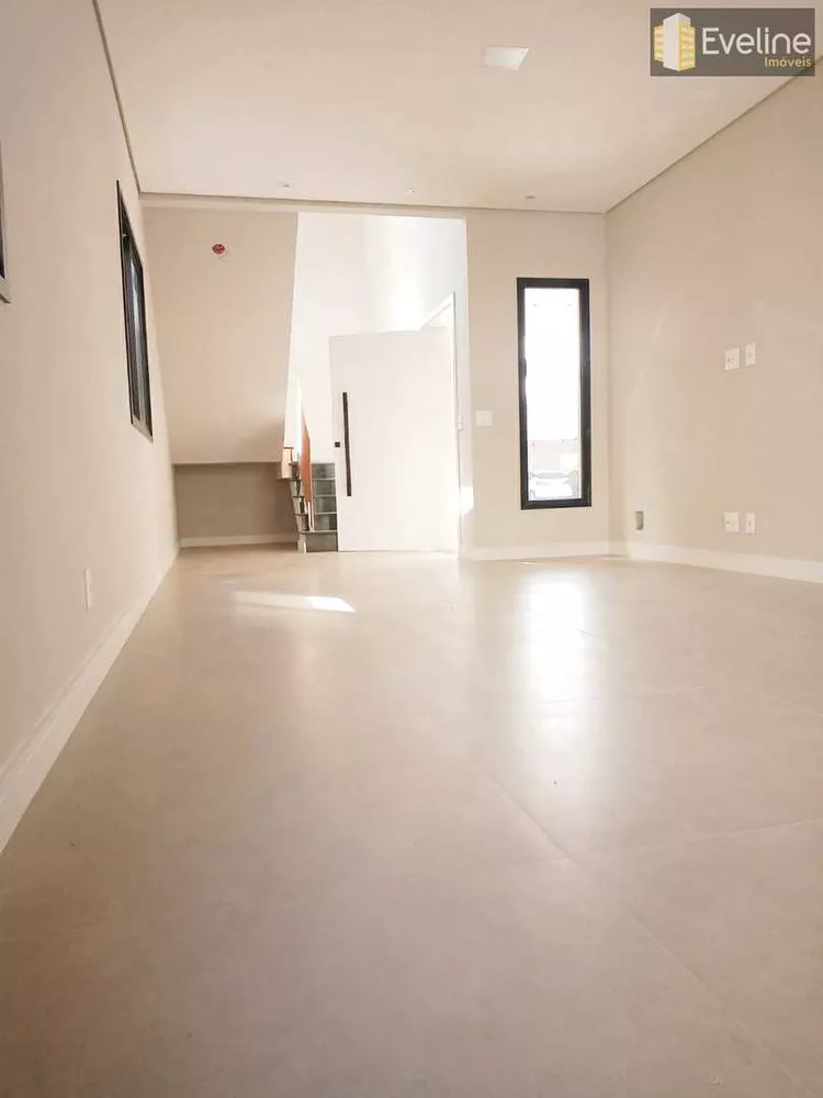 Casa de Condomínio à venda com 3 quartos, 208m² - Foto 1