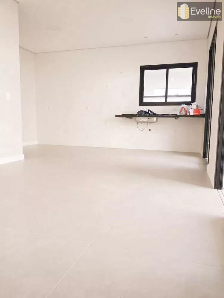 Casa de Condomínio à venda com 3 quartos, 208m² - Foto 4