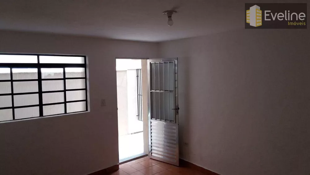 Casa à venda com 11 quartos, 146m² - Foto 3