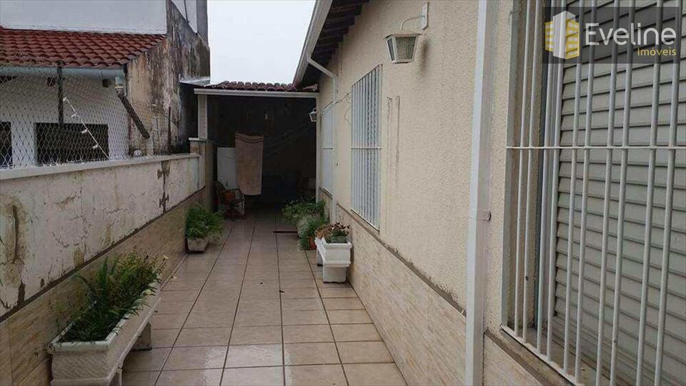 Casa, 3 quartos, 250 m² - Foto 2
