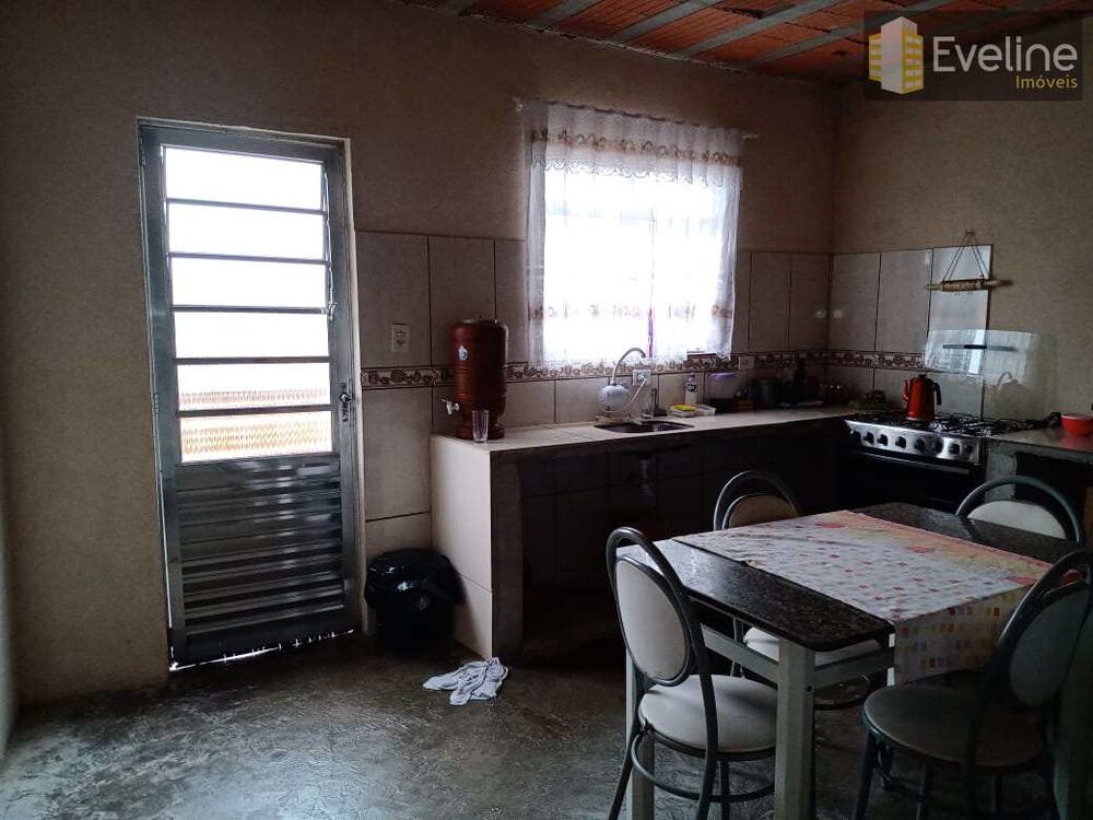 Casa, 2 quartos, 155 m² - Foto 1