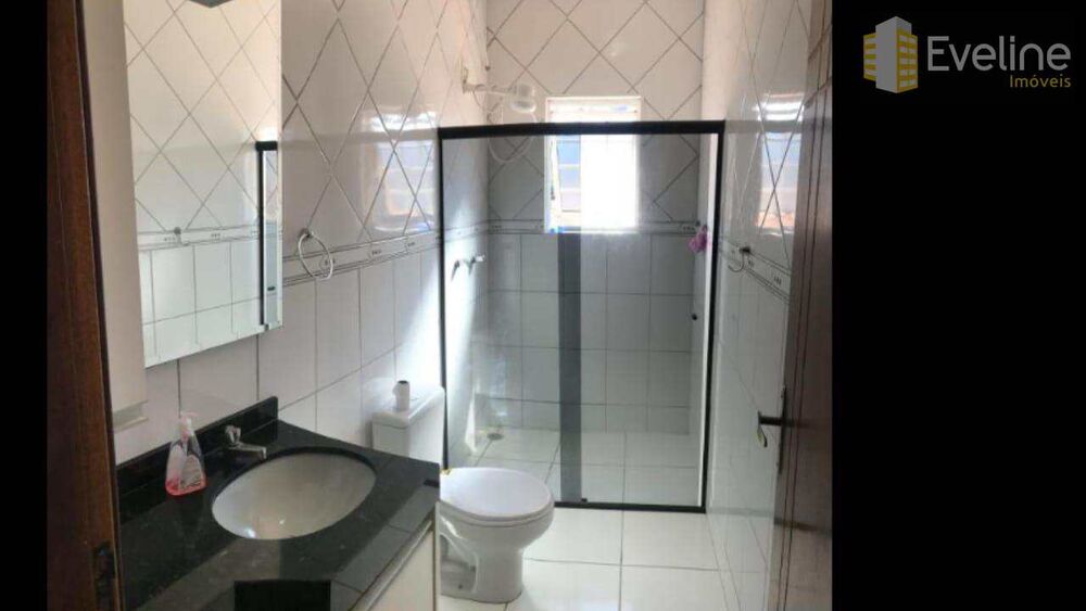 Casa, 3 quartos, 210 m² - Foto 1