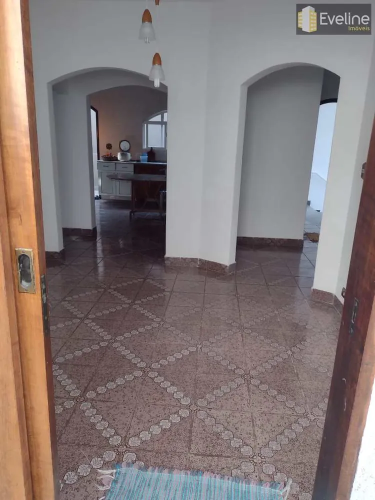 Casa, 3 quartos, 230 m² - Foto 2