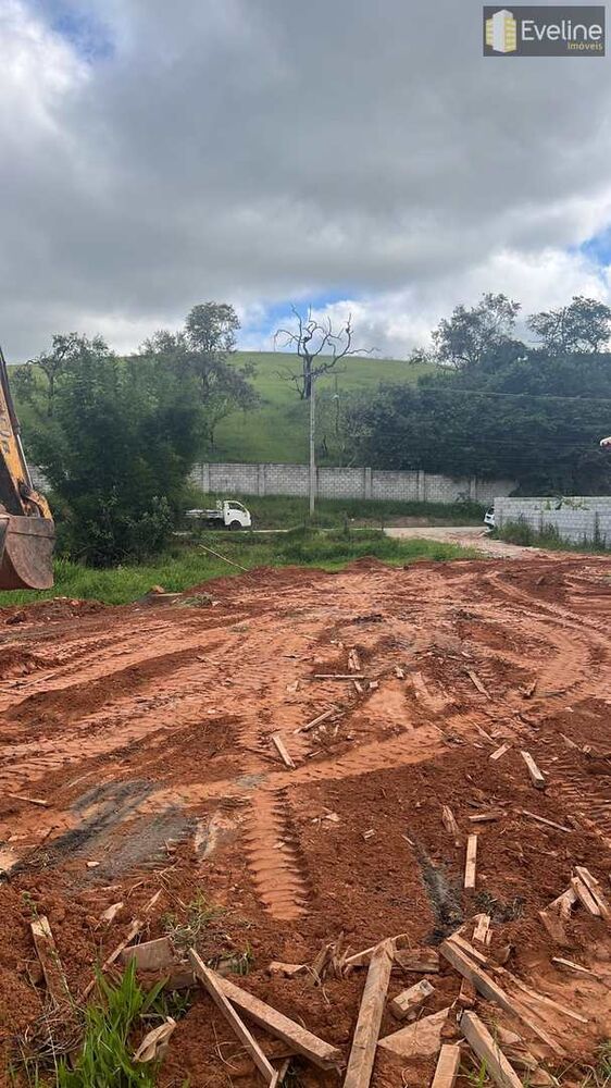 Chácara à venda com 3 quartos, 180m² - Foto 3