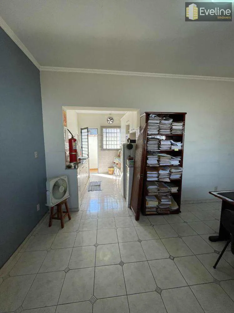 Casa, 4 quartos, 265 m² - Foto 5